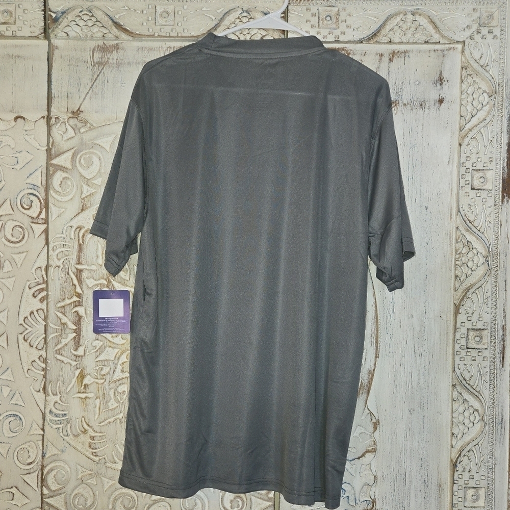 Champion XL Mens Tshirt Dryfit Lightweight Gray With Red Letters NWT - Picture 5 of 5